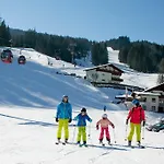 Ξενοδοχείο με διαμερίσματα Tauernresidence By Alps