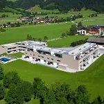 Apartmanhotel Tauernresidence By Alps 4*